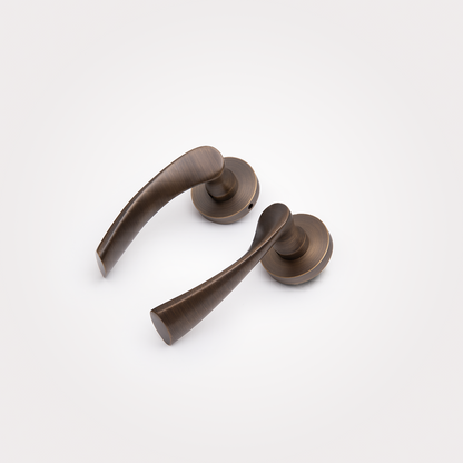 Iconic Lever